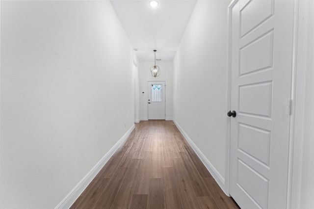 4507 Metropolitan Avenue, Dallas, TX 75210