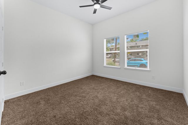 4507 Metropolitan Avenue, Dallas, TX 75210