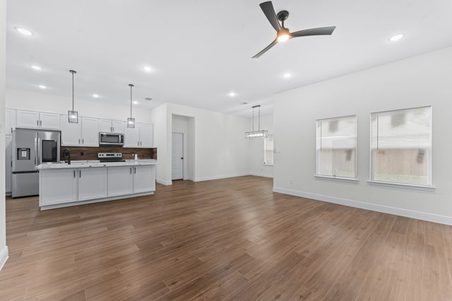 4507 Metropolitan Avenue, Dallas, TX 75210