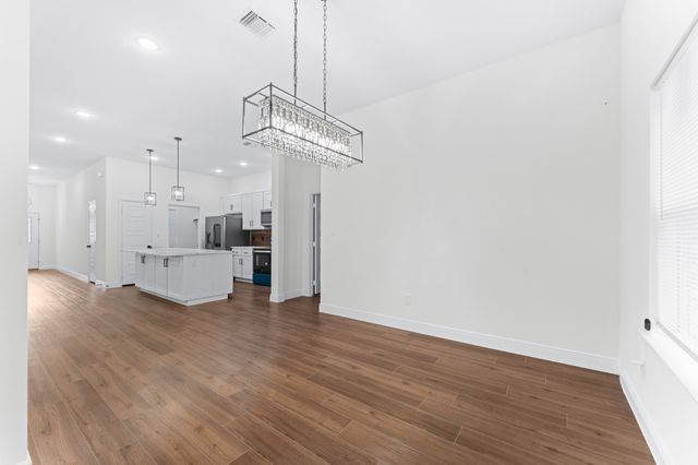 4507 Metropolitan Avenue, Dallas, TX 75210