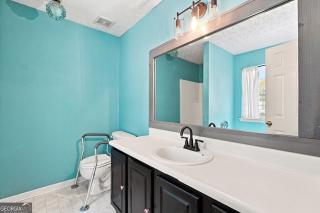 1648 Graystone Drive, Hampton, GA 30228