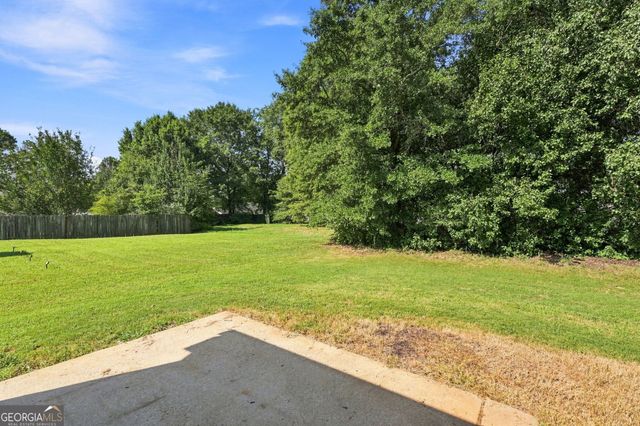 1648 Graystone Drive, Hampton, GA 30228
