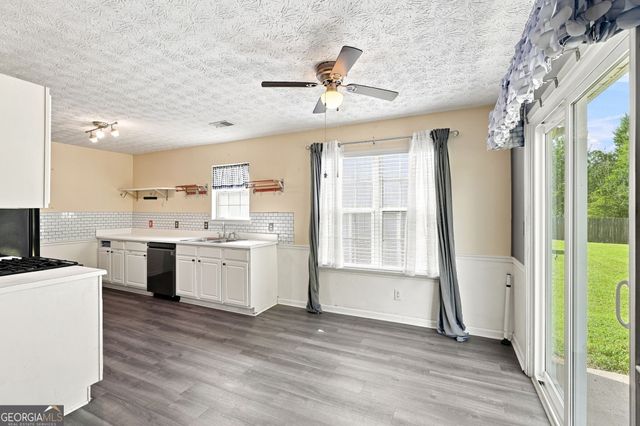 1648 Graystone Drive, Hampton, GA 30228