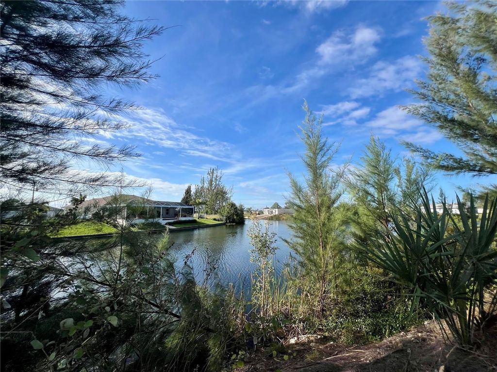 1408 NE 37TH STREET, Cape Coral, FL 33909