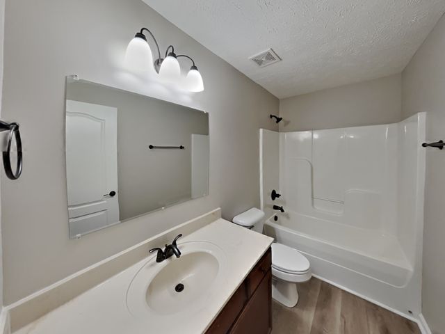 241 Sundown Dr, Antioch, TN 37013