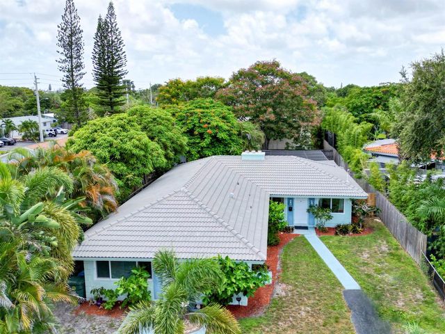 1680 NE 34th Lane, Oakland Park, FL 33334
