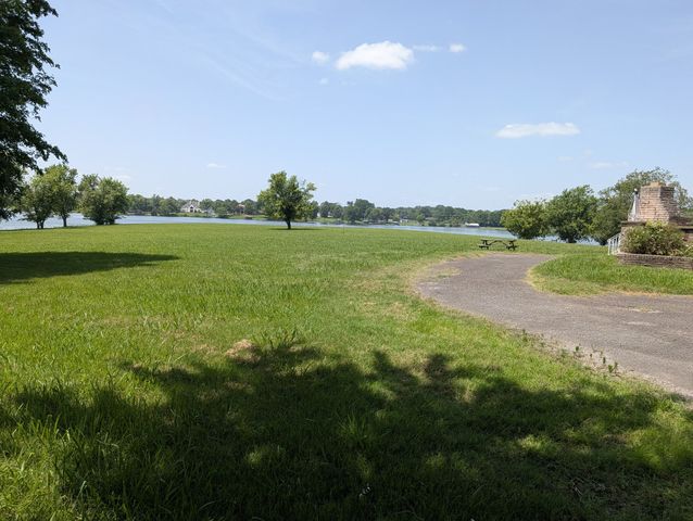 413 Private Dr, Hendersonville, TN 37075