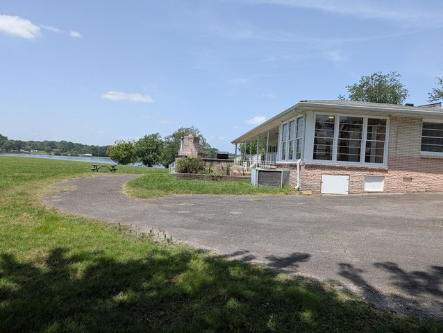 413 Private Dr, Hendersonville, TN 37075