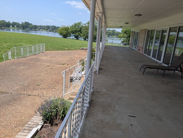 413 Private Dr, Hendersonville, TN 37075