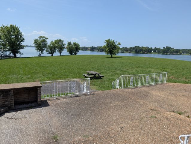 413 Private Dr, Hendersonville, TN 37075
