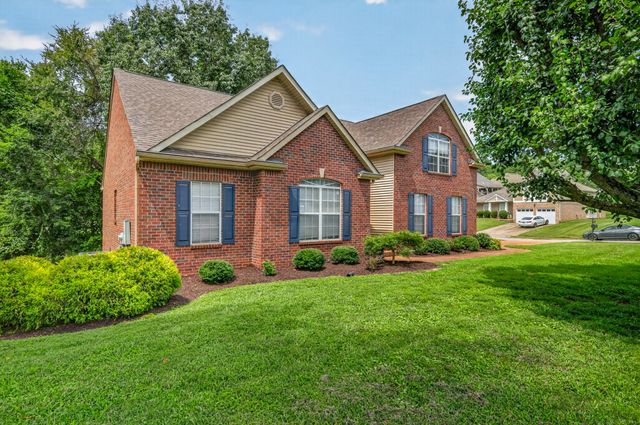104 E Ridgeview Trce, Hendersonville, TN 37075