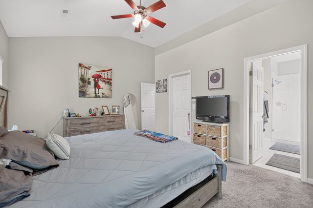 104 E Ridgeview Trce, Hendersonville, TN 37075