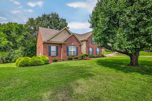 104 E Ridgeview Trce, Hendersonville, TN 37075