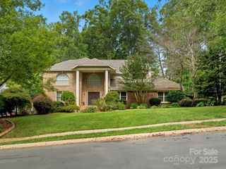 8909 Abberley Court, Huntersville, NC 28078