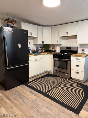 7118 Elton Avenue, Cleveland, OH 44102