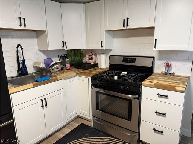 7118 Elton Avenue, Cleveland, OH 44102