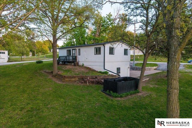 2414 Jefferson Road, Plattsmouth, NE 68048