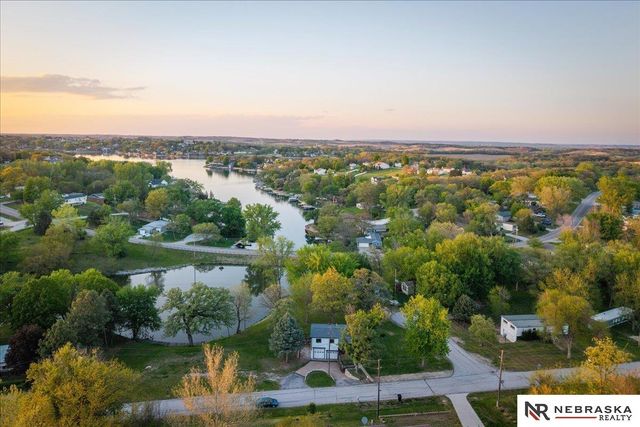 2414 Jefferson Road, Plattsmouth, NE 68048