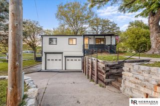 2414 Jefferson Road, Plattsmouth, NE 68048