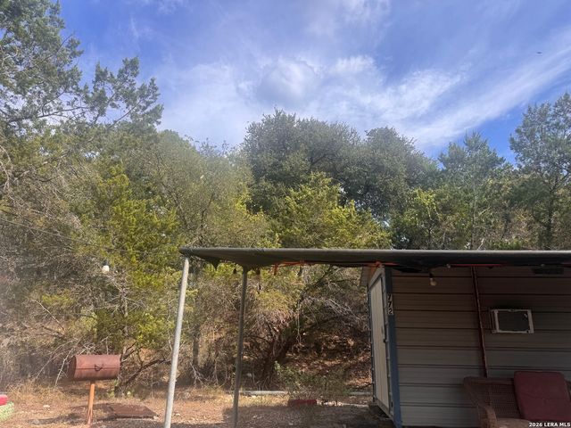 772 Rambling Dr, Canyon Lake, TX 78133