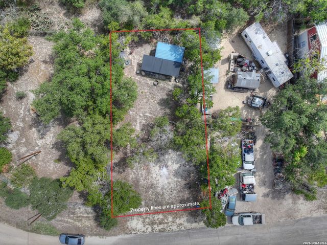 772 Rambling Dr, Canyon Lake, TX 78133