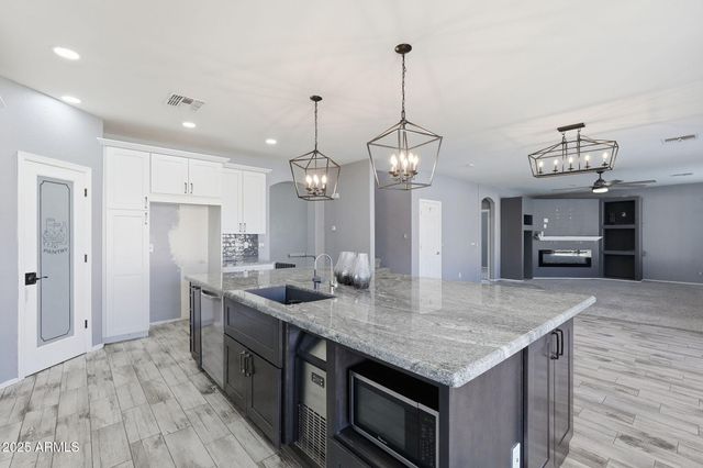 4412 W SUMMERSIDE Road, Laveen, AZ 85339