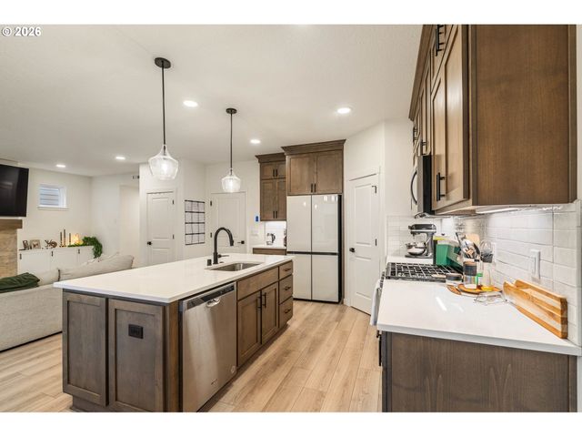 731 Se 36TH St, Battle Ground, WA 98604