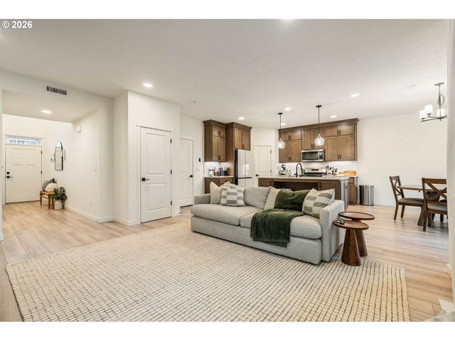 731 Se 36TH St, Battle Ground, WA 98604