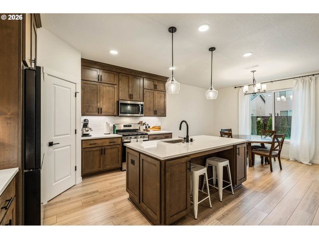 731 Se 36TH St, Battle Ground, WA 98604