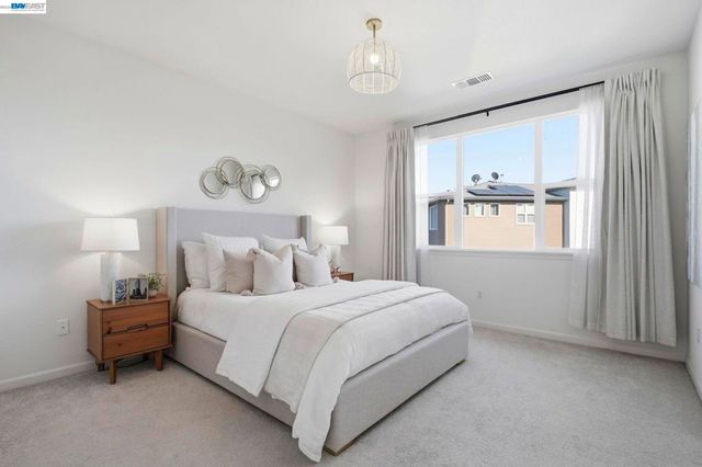 29741 Hansen, Hayward, CA 94544