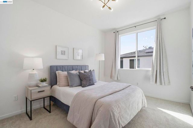 29741 Hansen, Hayward, CA 94544