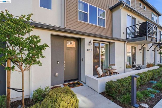 29741 Hansen, Hayward, CA 94544