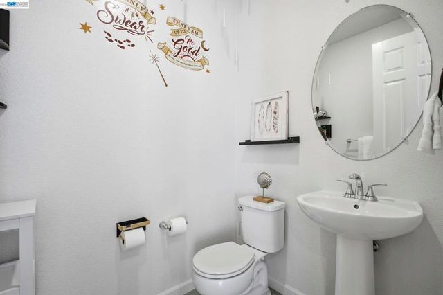 29741 Hansen, Hayward, CA 94544