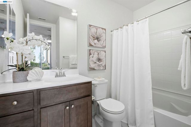 29741 Hansen, Hayward, CA 94544