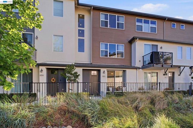 29741 Hansen, Hayward, CA 94544