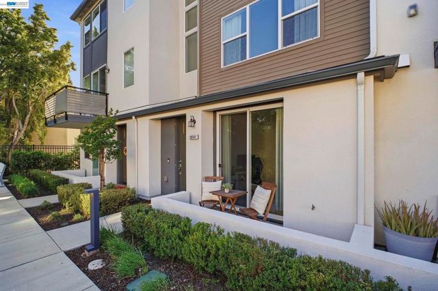 29741 Hansen, Hayward, CA 94544