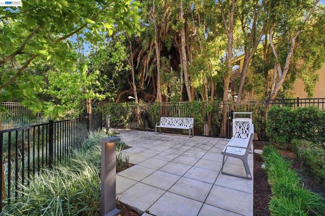 29741 Hansen, Hayward, CA 94544