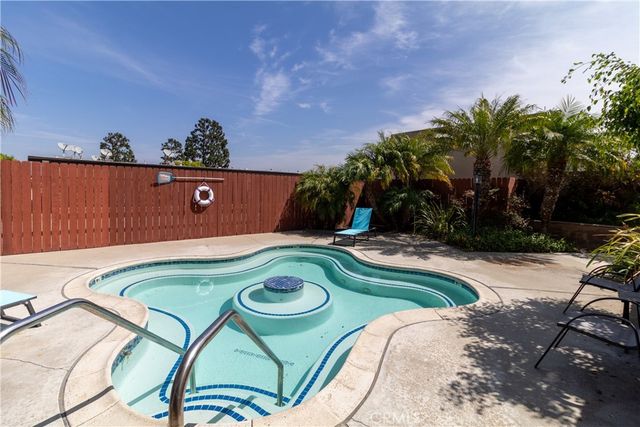 1809 Armour Lane 3, Redondo Beach, CA 90278