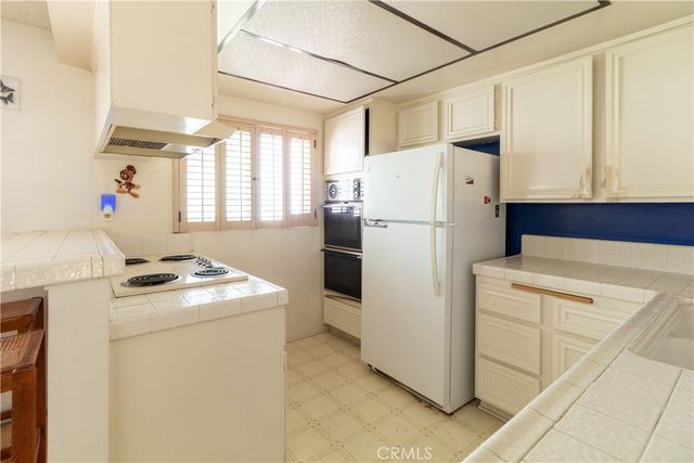 1809 Armour Lane 3, Redondo Beach, CA 90278