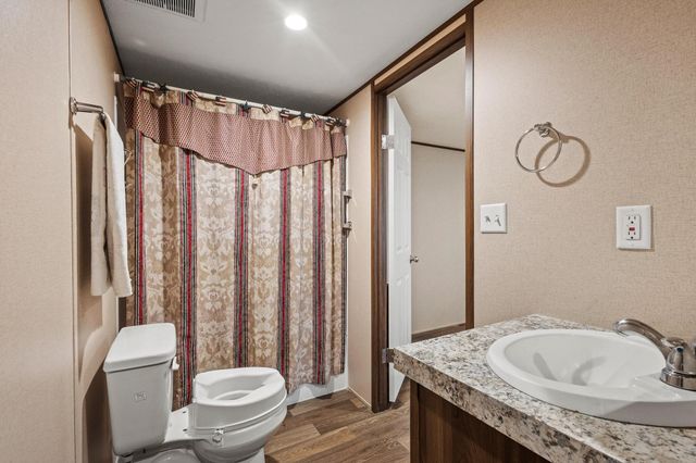 385 Rs County Road 3374, Alba, TX 75410