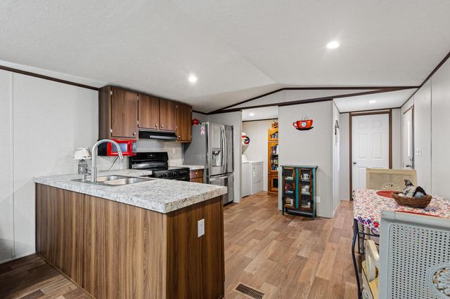 385 Rs County Road 3374, Alba, TX 75410