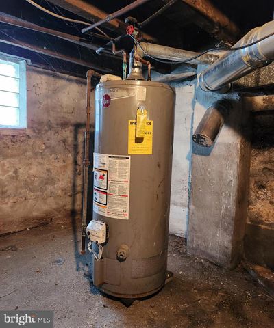 2150 N LAMBERT, Philadelphia, PA 19121