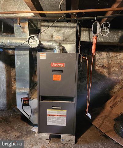 2150 N LAMBERT, Philadelphia, PA 19121