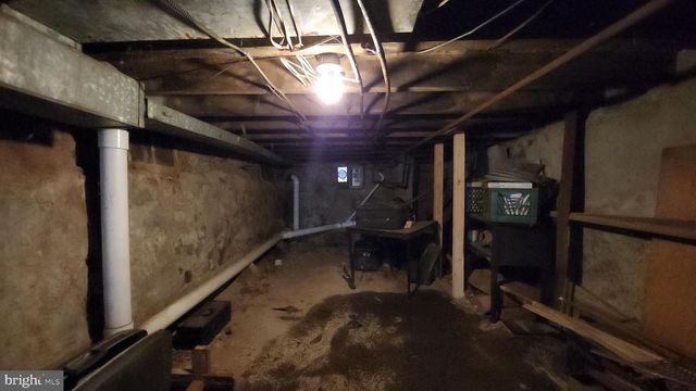 2150 N LAMBERT, Philadelphia, PA 19121