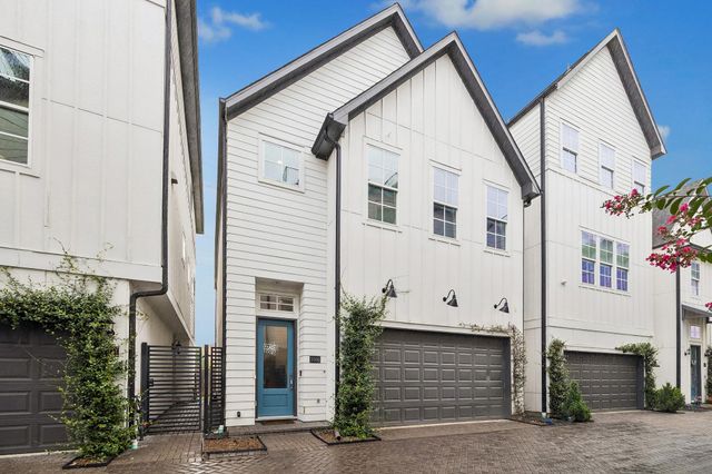 3306 W 12th Street, Houston, TX 77008