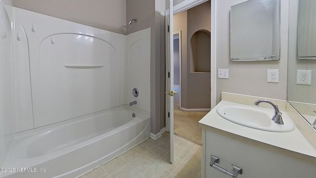 3907 SUMMER GROVE Way N 20, Jacksonville, FL 32257