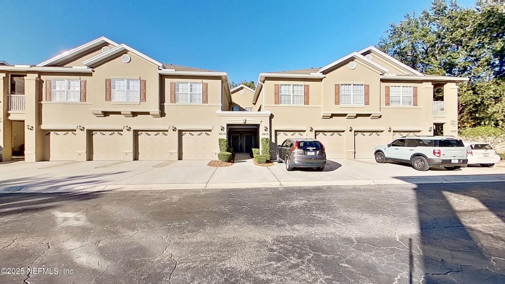 3907 SUMMER GROVE Way N 20, Jacksonville, FL 32257