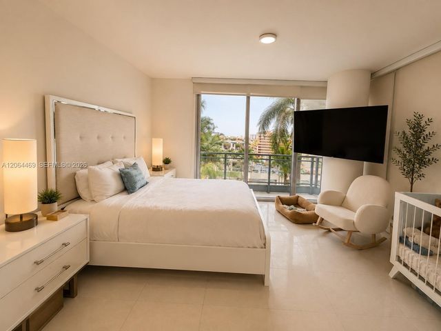 92 SW 3rd Street 1210, Miami, FL 33130
