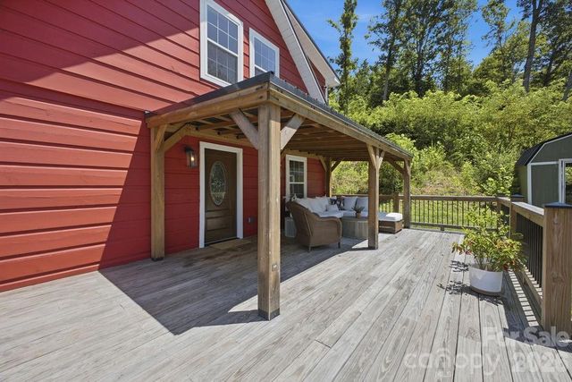 17 Northside Drive, Asheville, NC 28804