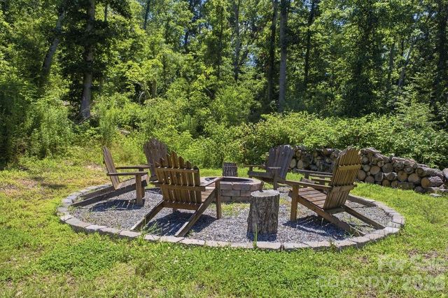17 Northside Drive, Asheville, NC 28804